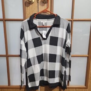 Maurices Dark Grey And White Checkered Plaid Long Sleeve Shirt
